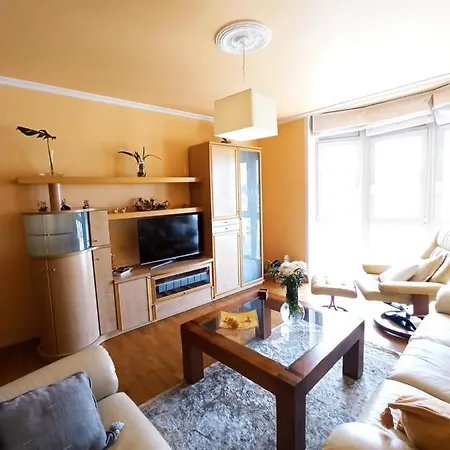 Sobre La Bahia Apartment Viveiro